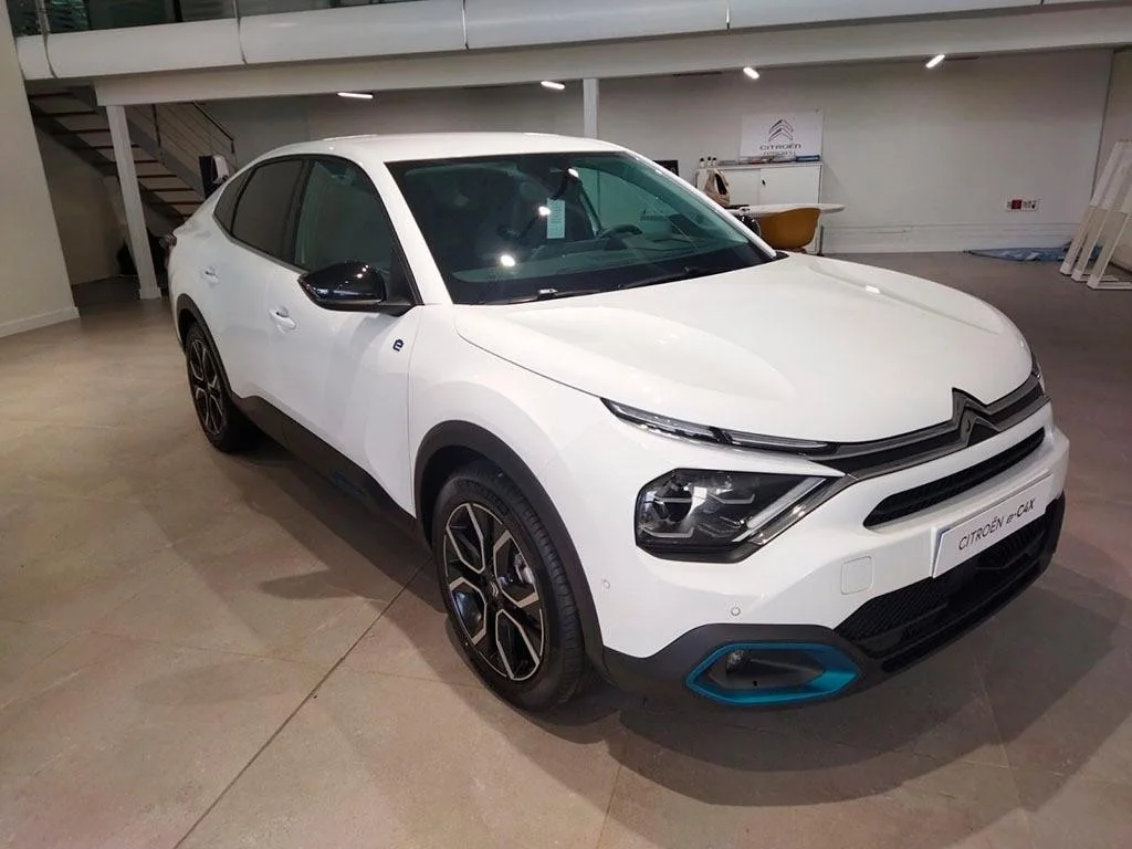 CITROEN C4 X C4 X Eléctrico Shine 100kW