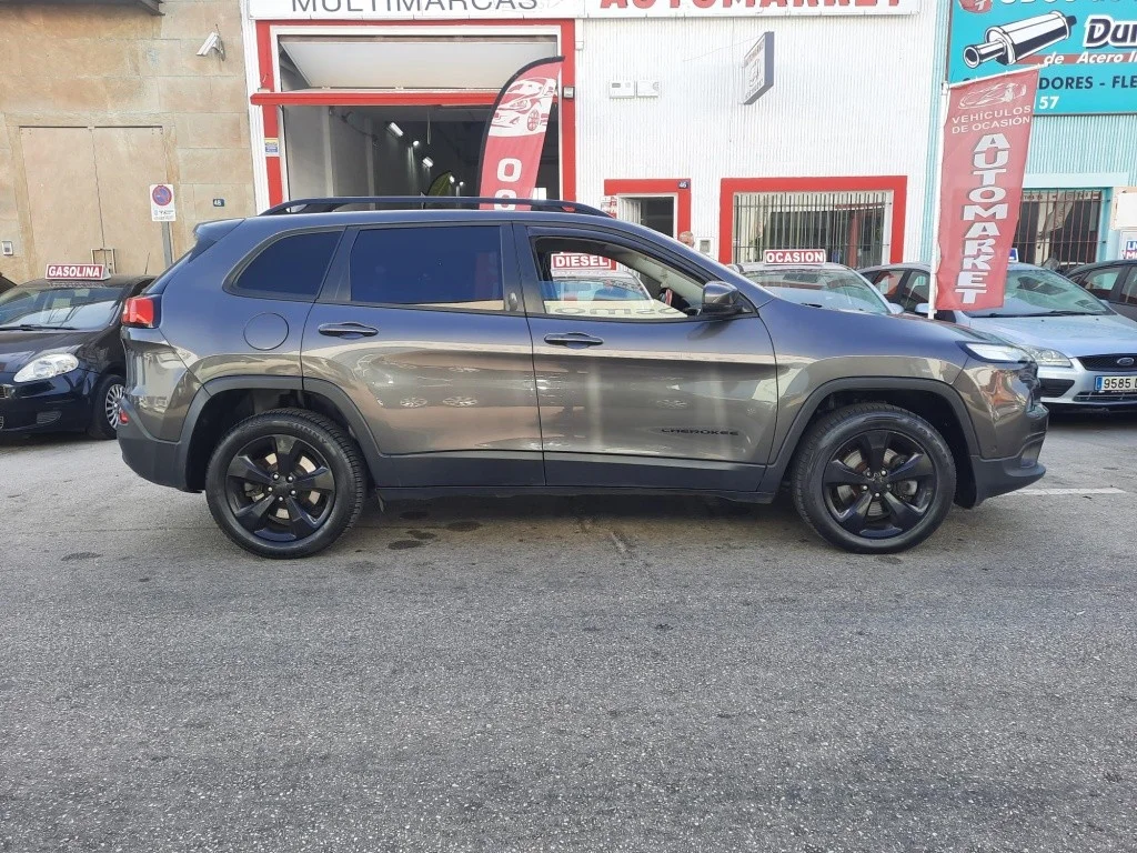 JEEP Cherokee Cherokee 2.2 Multijet Night Eagle III 4x4 ADI Aut. 136kw