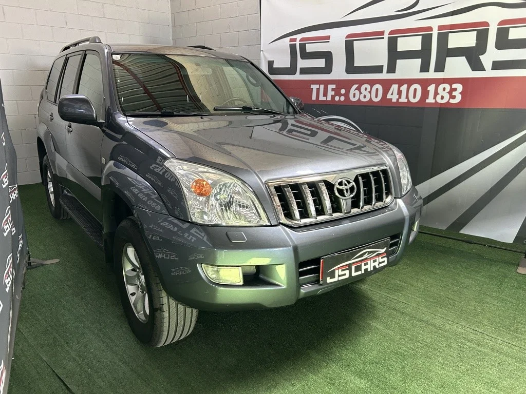 TOYOTA Land Cruiser Land Cruiser D-4D VXL