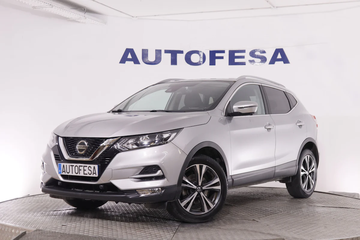 Nissan Qashqai 1.3 DIG-T N-CONNECTA 140CV 5P #TECHO PANORAMICO,NAVY,CAMARA 360