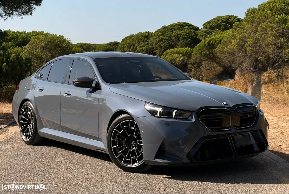 BMW M5 xDrive