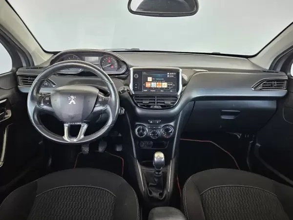 Peugeot 208 2019 1.5 BlueHDi Active