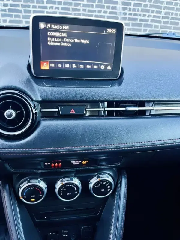 Mazda 2 2016 1.5 Sky.Evolve