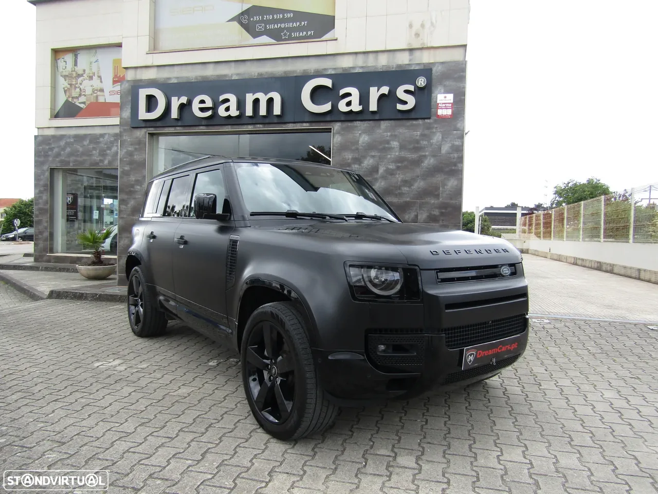 Land Rover Defender 2.0 P300e 110 AWD X-Dynamic SE