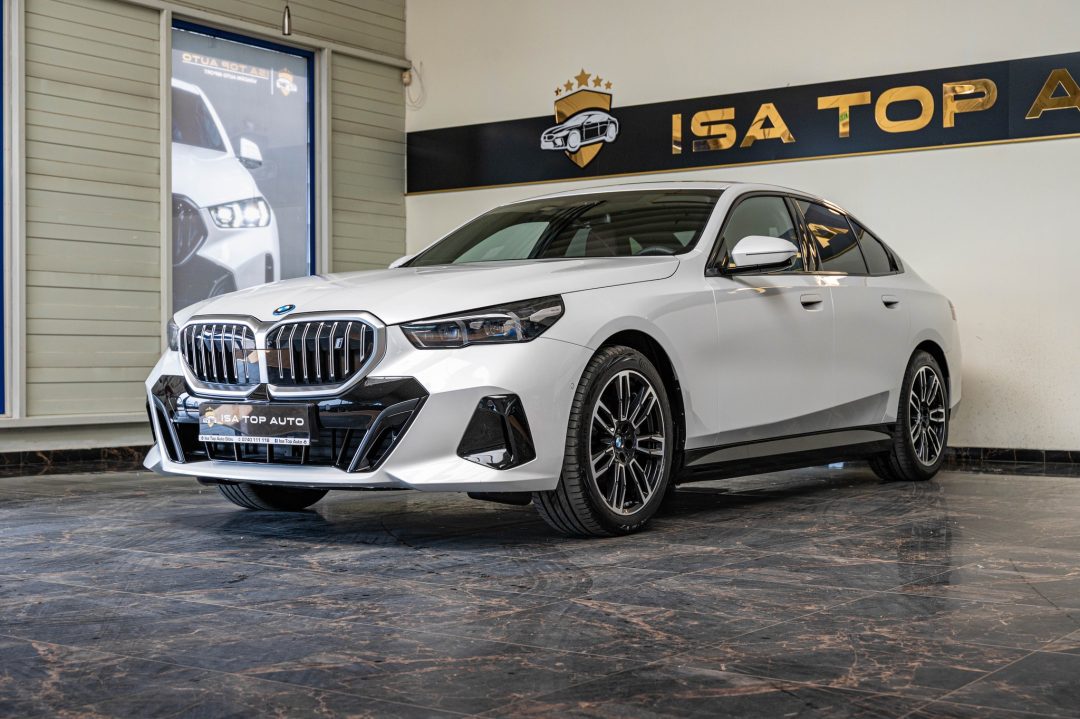 BMW i5 2025