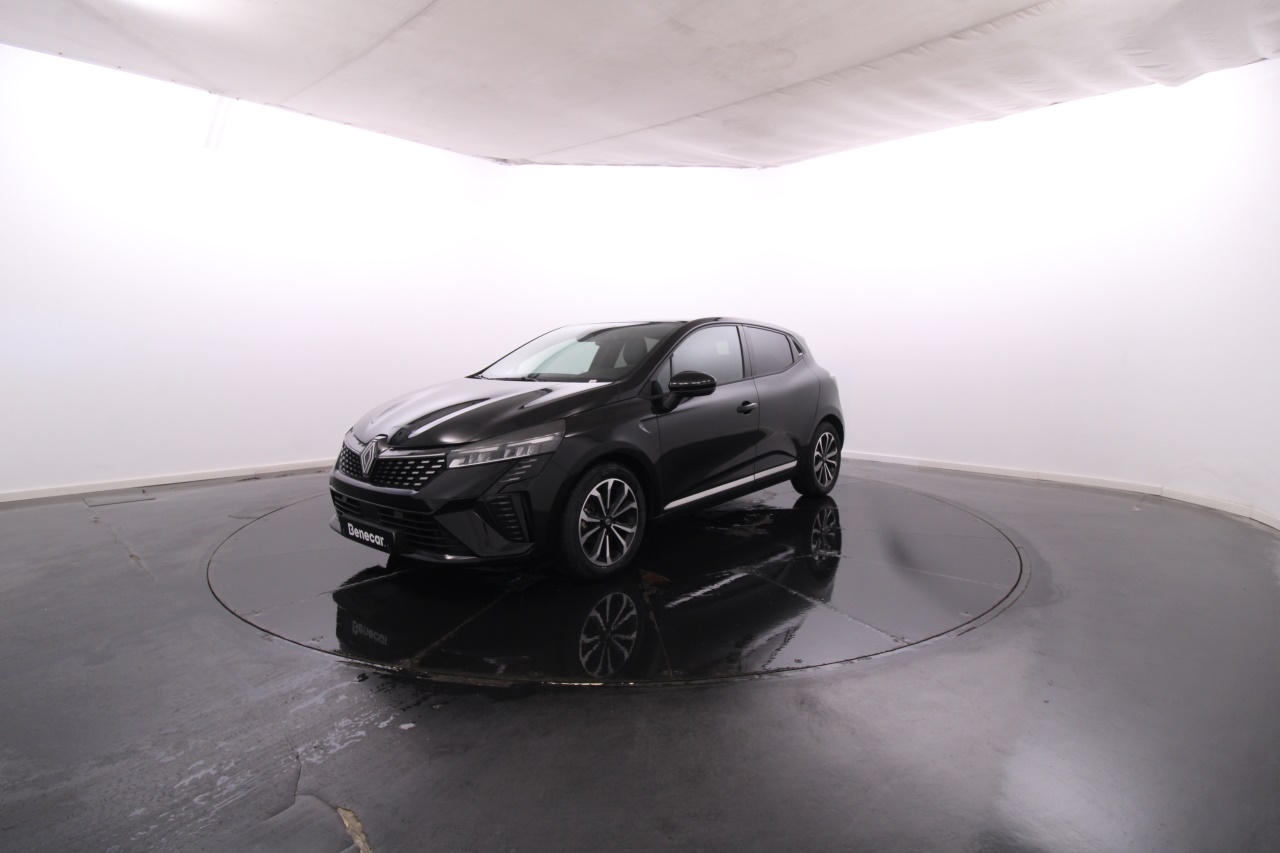 Renault Clio TCe 90 Techno / GPS / Vidros Escurecidos / Cam. Traseira / LED / JLL