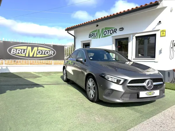 Mercedes-Benz A 200 Limousine 2020 7G-DCT Style