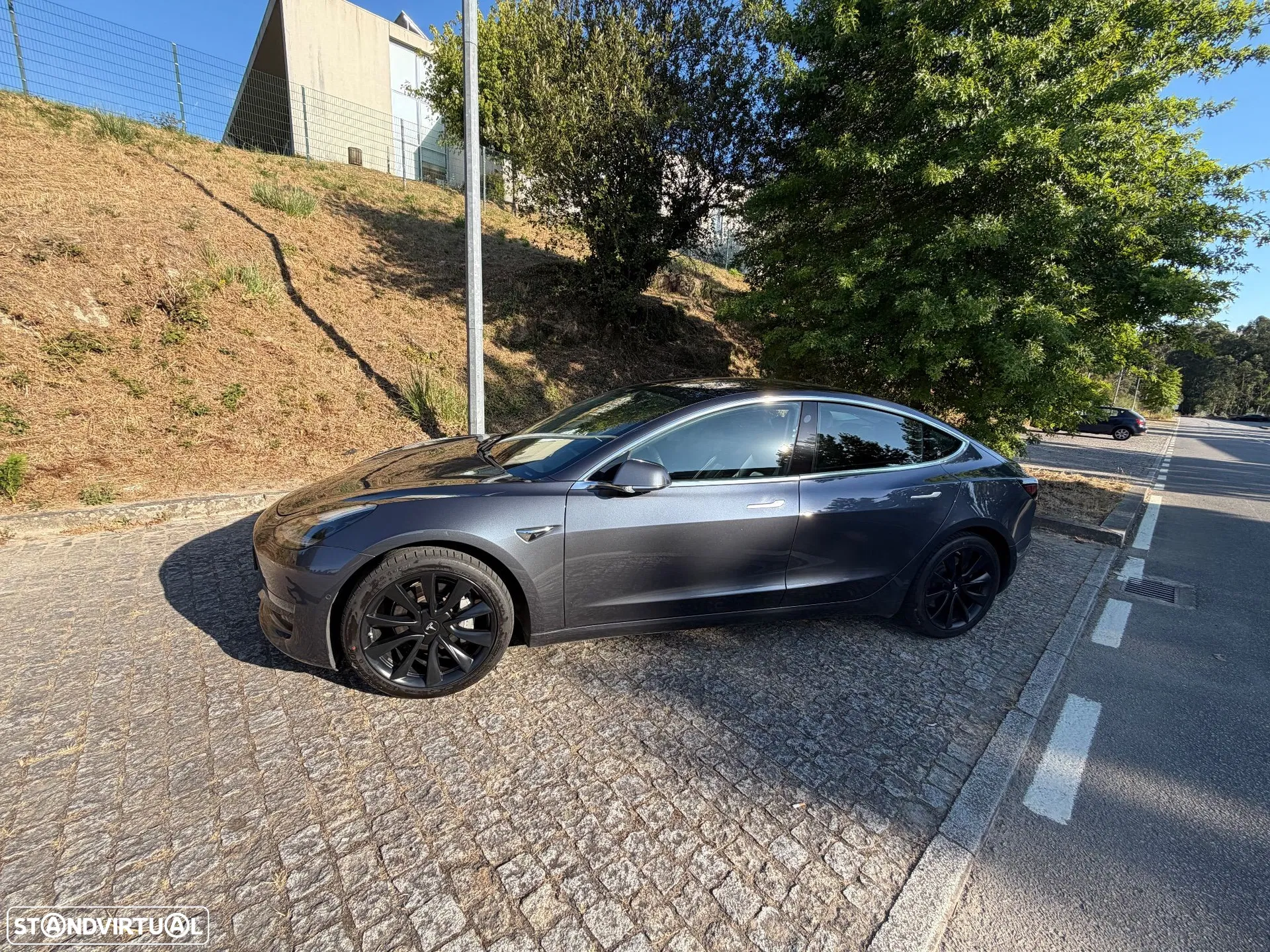 Tesla Model 3 Long Range AWD Dual Motor