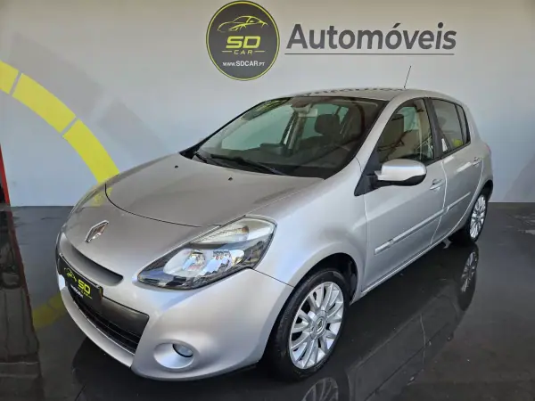 Renault Clio 2010 other_Outro
