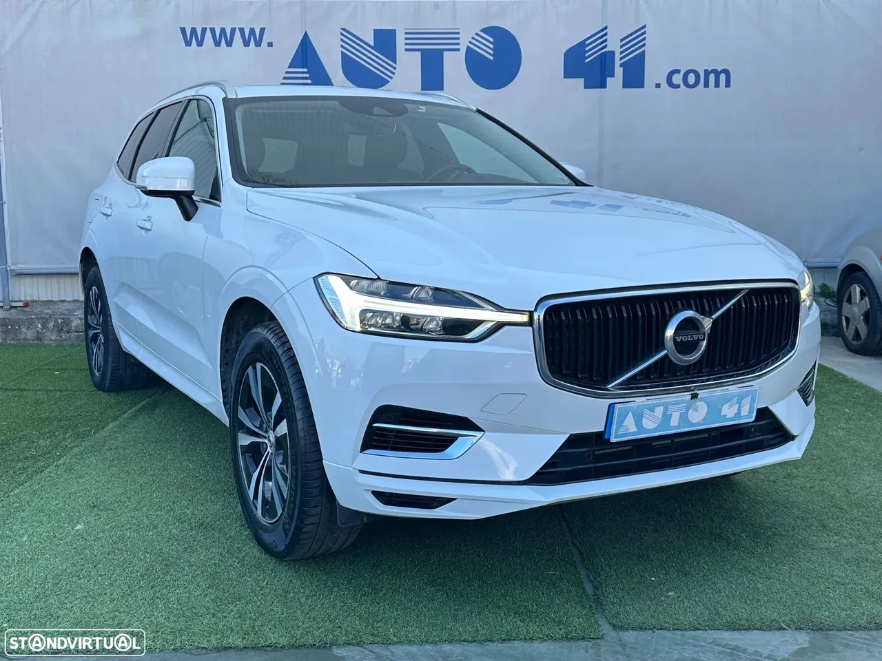Volvo XC 60 2.0 T8 PHEV Momentum Plus AWD