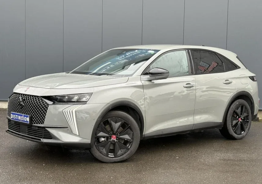 DS DS7