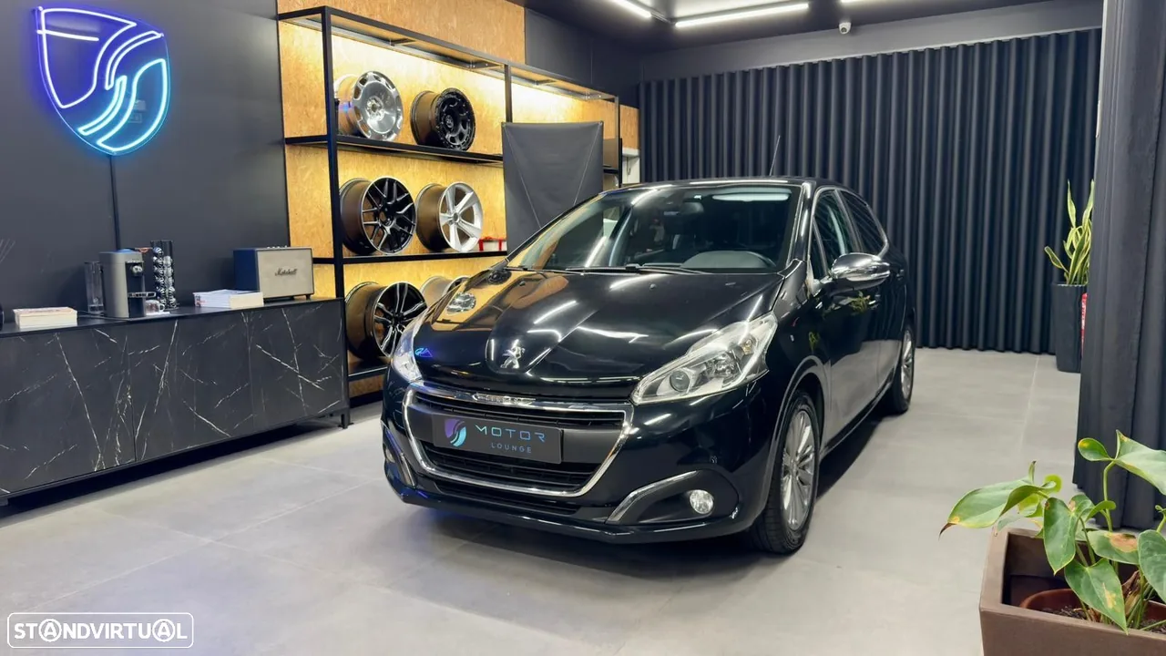 Peugeot 208 1.2 VTi SE Style