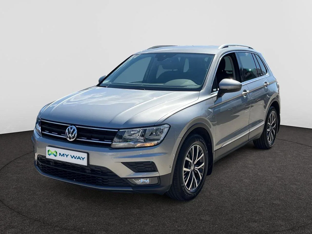VOLKSWAGEN Tiguan AUTOMAAT*150PK*CARPLAY*GPS*CAMERA*SENSOREN*ACC*LANE ASSIST