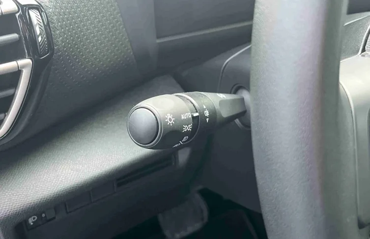 CITROEN - C4 - C4 1.2 Hybrid Plus e-DSC6