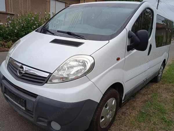opel Vivaro 2.0cdti 2014 9locuri 177mkm! 114cai