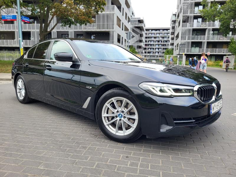 BMW SERIA 5 2021
