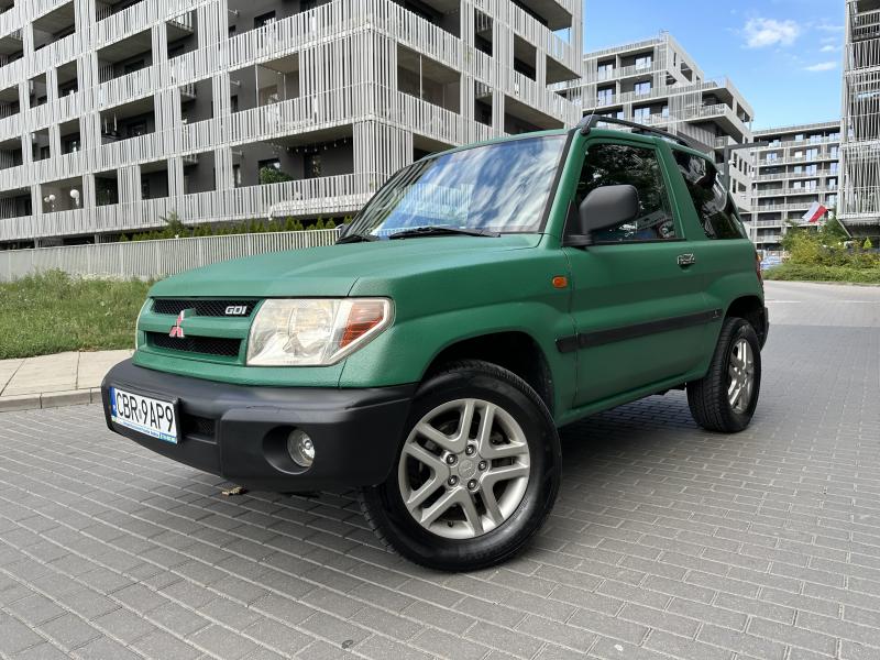 Mitsubishi PAJERO 2002