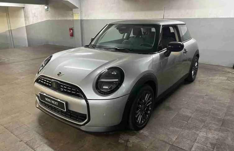 MINI - Mini - Mini Cooper C Essential