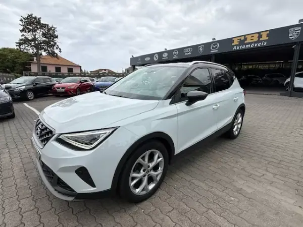 SEAT Arona 2022 1.0 TSI FR
