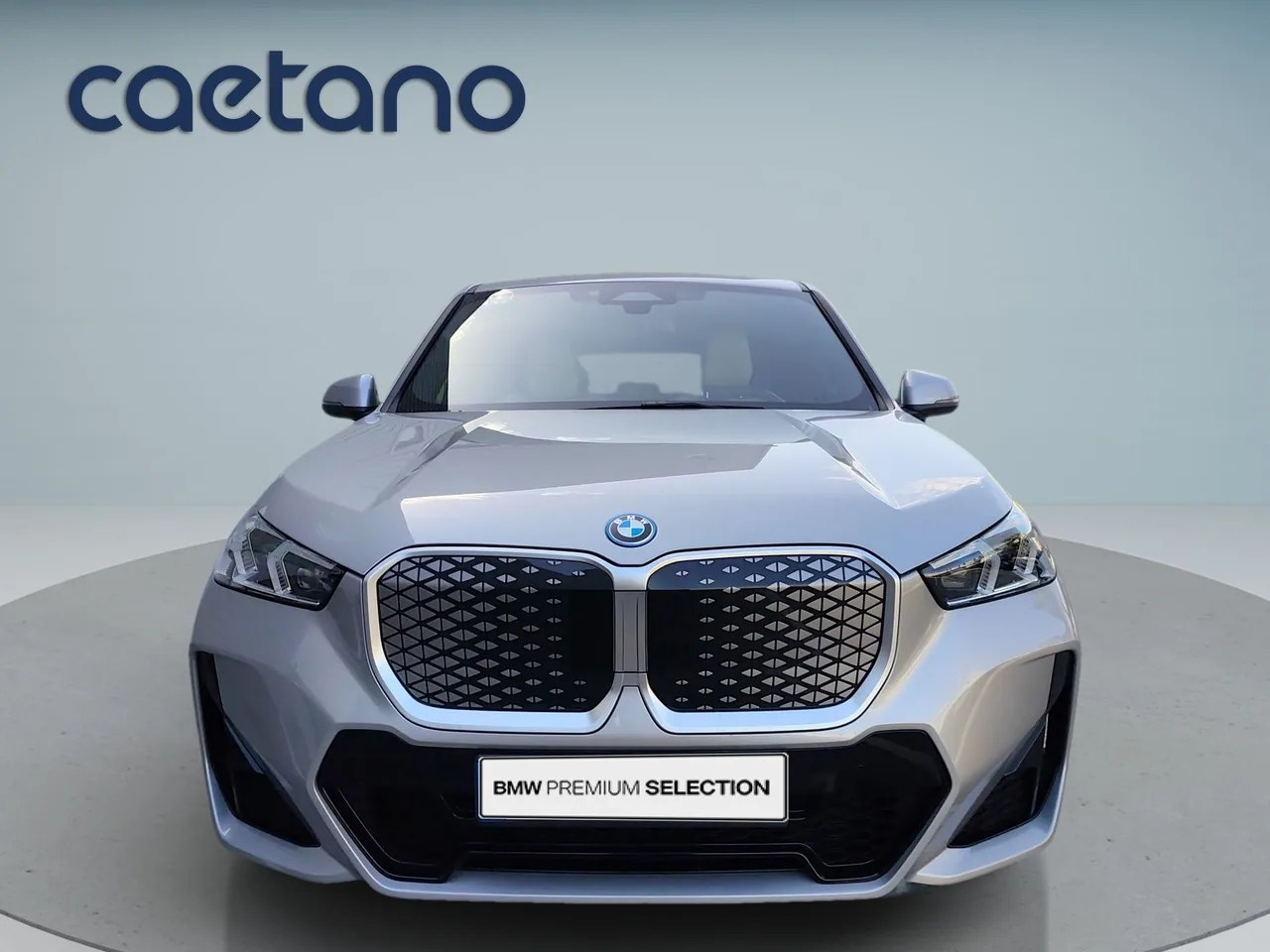 BMW iX1
