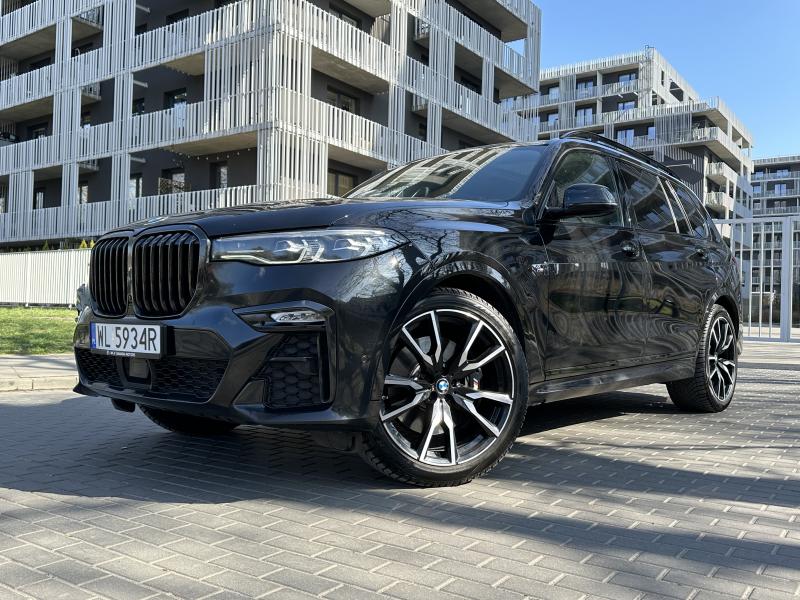 BMW X7 2021