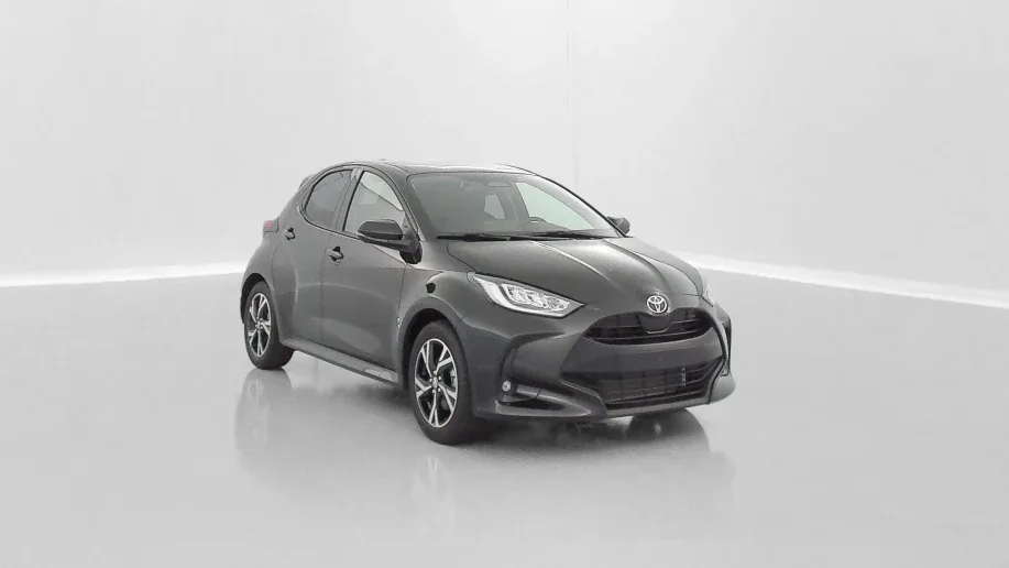 Toyota Yaris YARIS IV Hybride 116ch Design e-CVT Zéro km immatriculé