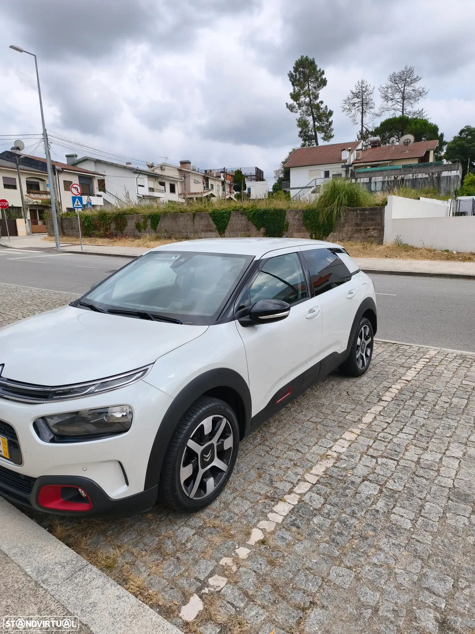 Citroën C4 Cactus 1.2 PureTech Shine Pack