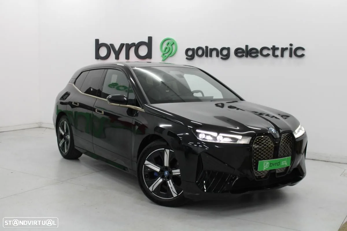 BMW iX xDrive 40 Pack Desportivo