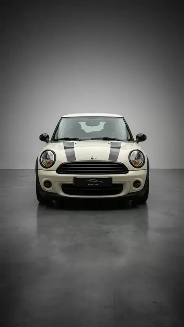 MINI 3 Portas 2011 d
