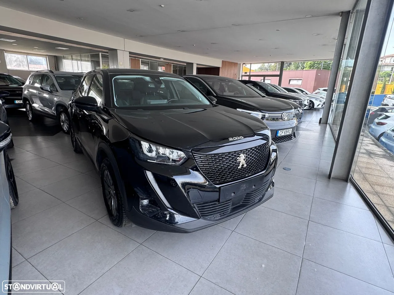 Peugeot 2008 1.2 PureTech Active EAT8