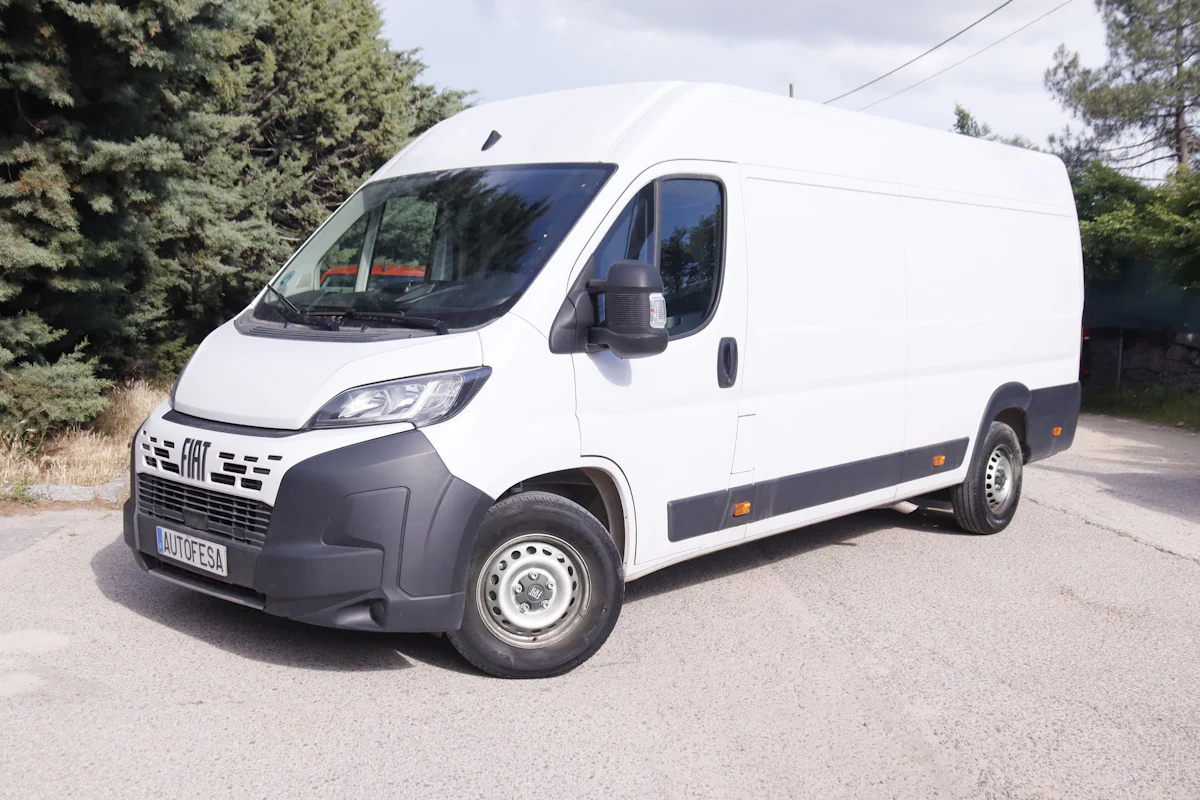 Fiat Ducato FURGON 2.2D 3.5T HEAVY L4H2 140CV 3P # IVA DEDUCIBLE,PARKTRONIC,CAMARA TRASERA