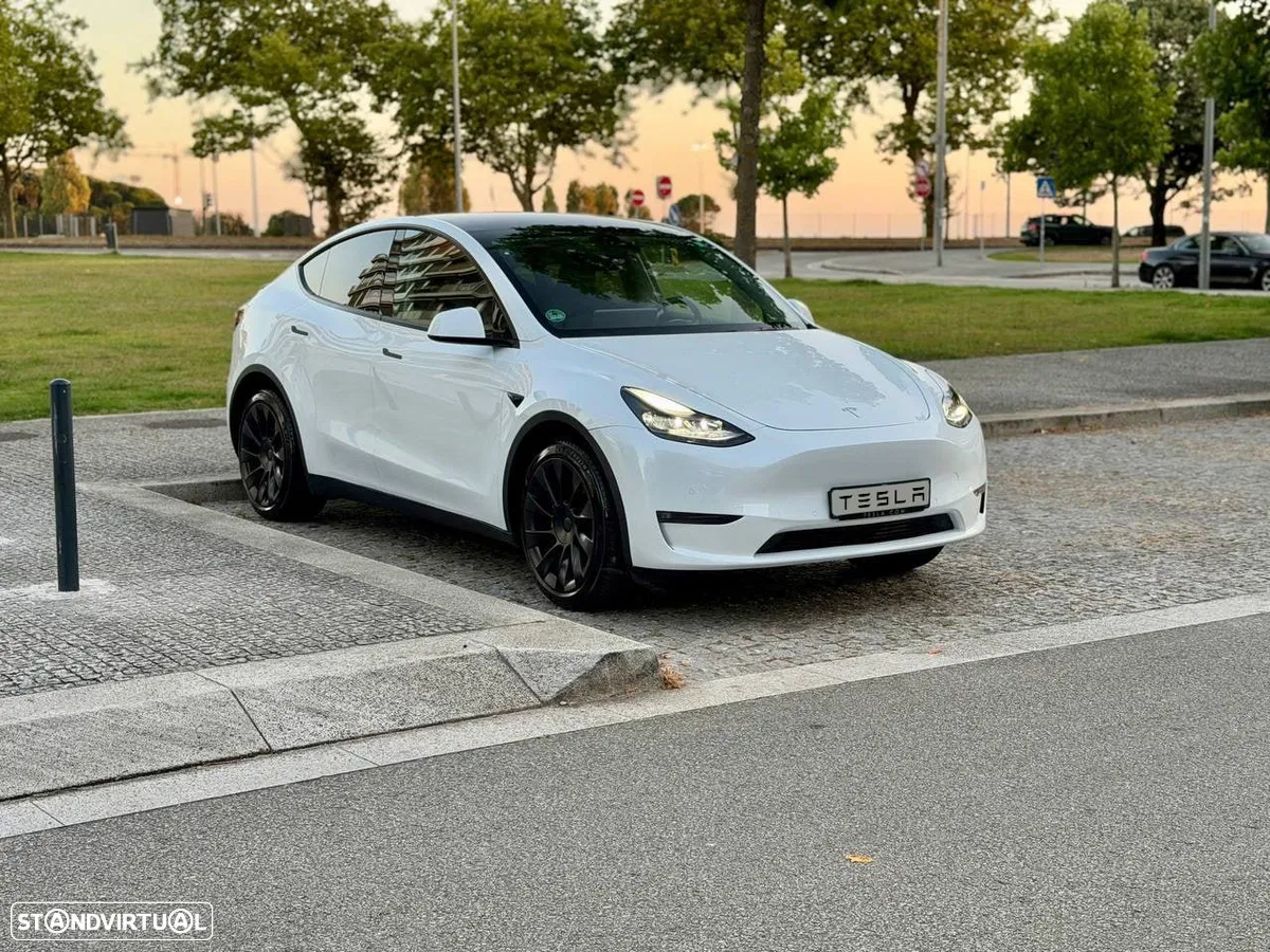Tesla Model Y Long Range Dual Motor AWD