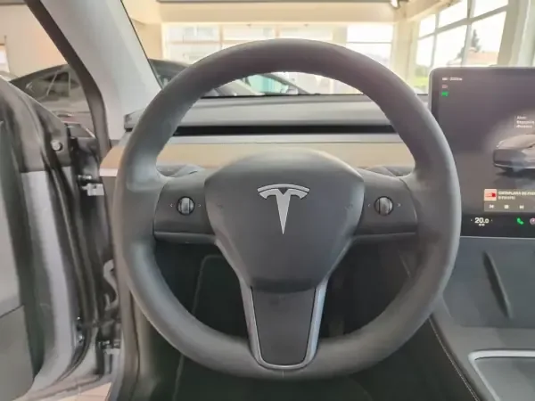 Tesla Model Y 2023 Long Range Tração Integral