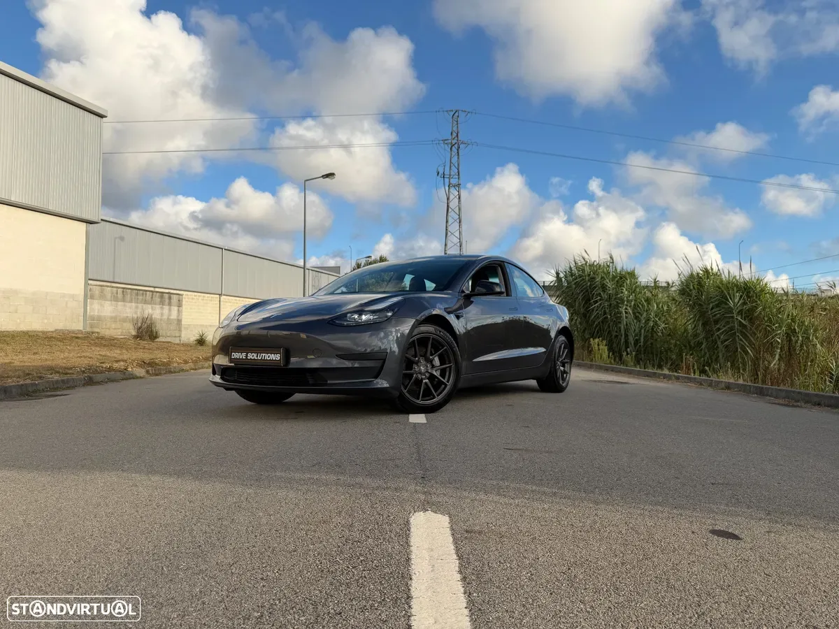 Tesla Model 3 Standard Range Plus RWD