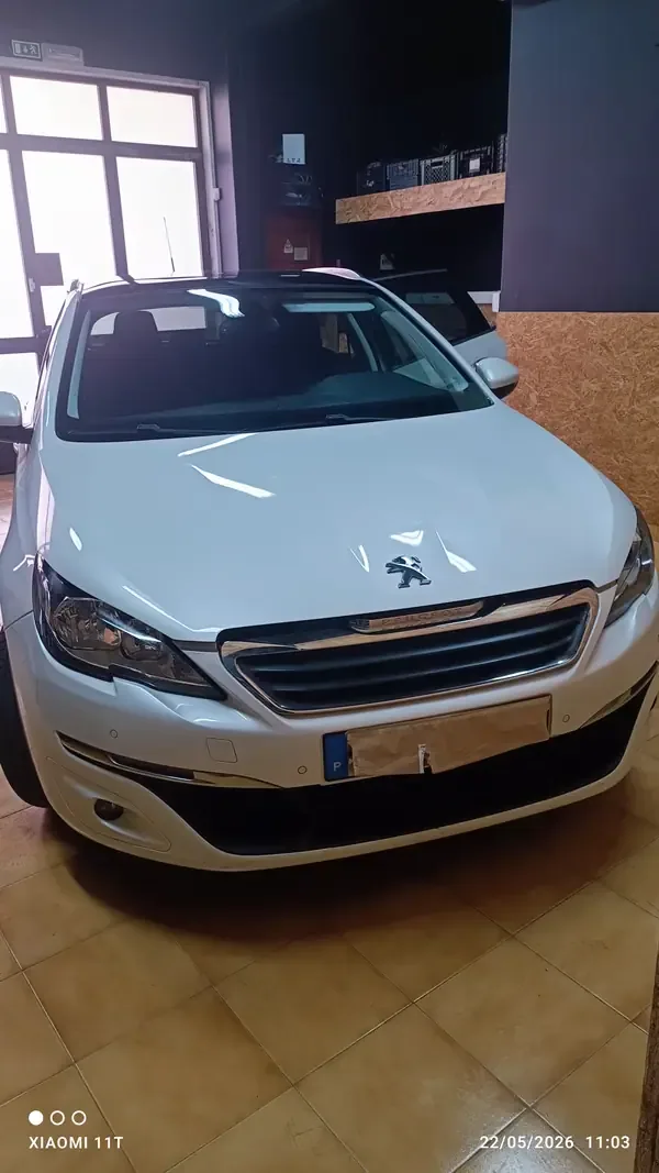 Peugeot 308 SW 2015 1.6 BlueHDi Allure