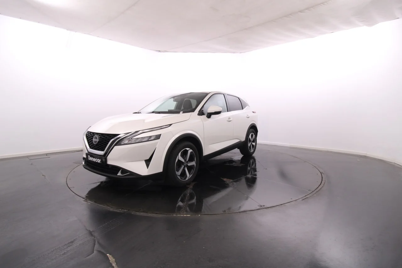 Nissan Qashqai 1.3 MHEV DIG-T N-Connecta 160cv Cx. Aut. / LED