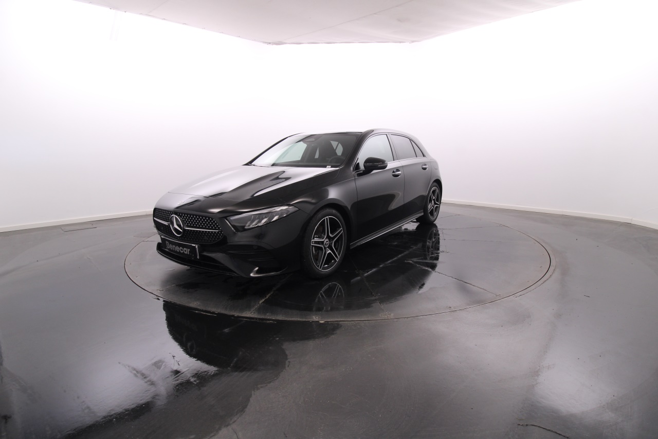 Mercedes-Benz Classe A - 180 d AMG Advanced Plus Cx. Aut. 8G-DCT GPS / Vidros Escurecidos / Cam. Traseira / Pack Night / LED / JLL18