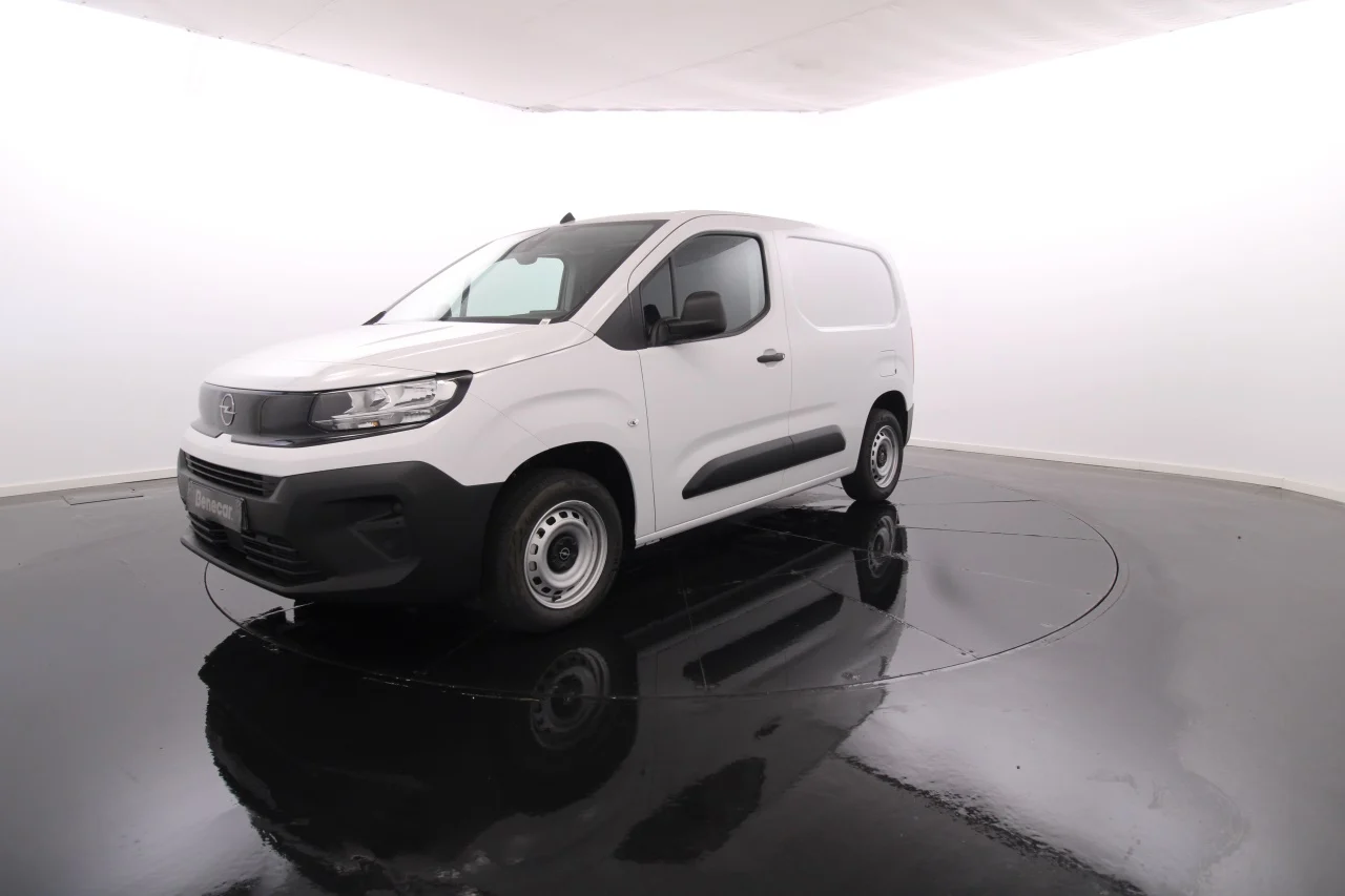 Opel Combo Cargo L1H1 E15DT MT6 100cv 3Lug. / Cam. Traseira (Novo Modelo)
