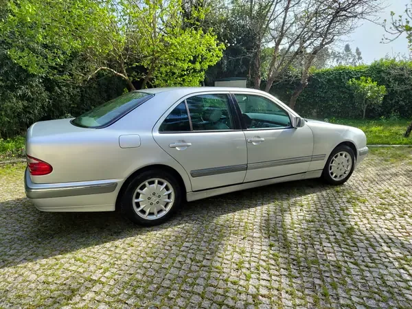 Mercedes-Benz E 220 2002 CDI Elegance