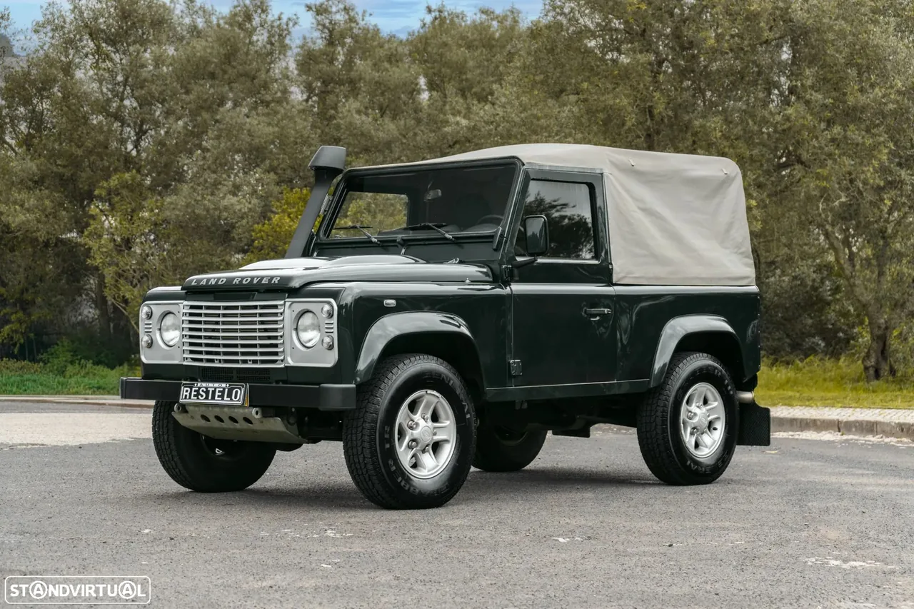 Land Rover Defender