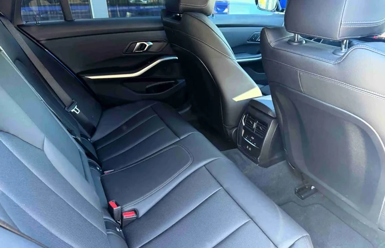 BMW - Série 3 - 330 e Touring Auto
