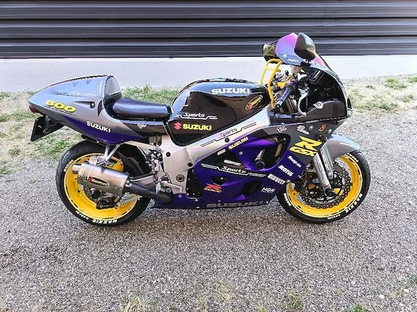 SUZUKI gsxr 600 ! stare foarte BUNA