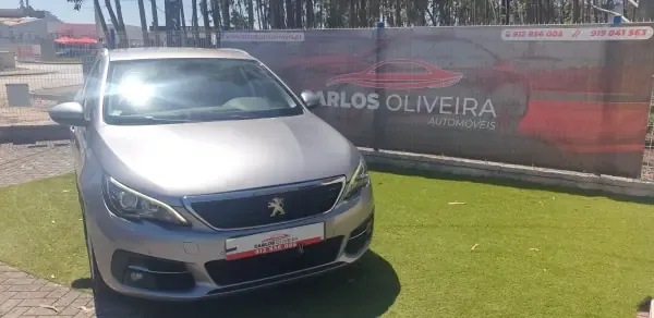 Peugeot 308 SW 2019 1.5 BlueHDi Style J17