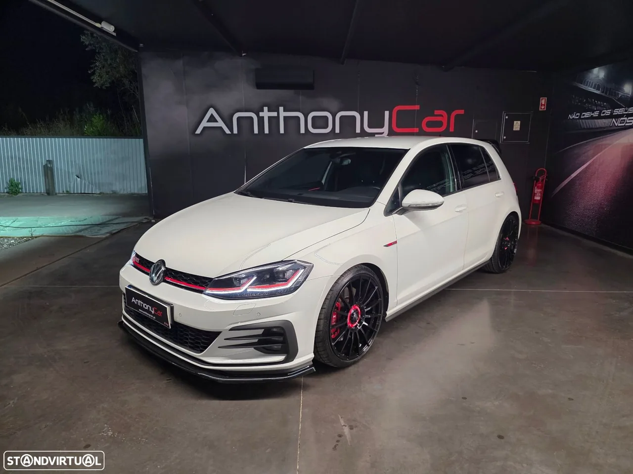 VW Golf 2.0 TSI GTI DSG Performance