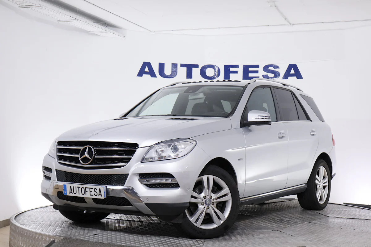 Mercedes-benz ML250 CLASE ML 250 EDITION BLUETEC 4MATIC 204CV AUTO 5P S/S # TECHO ELE, NAVY, PARKTRONIC