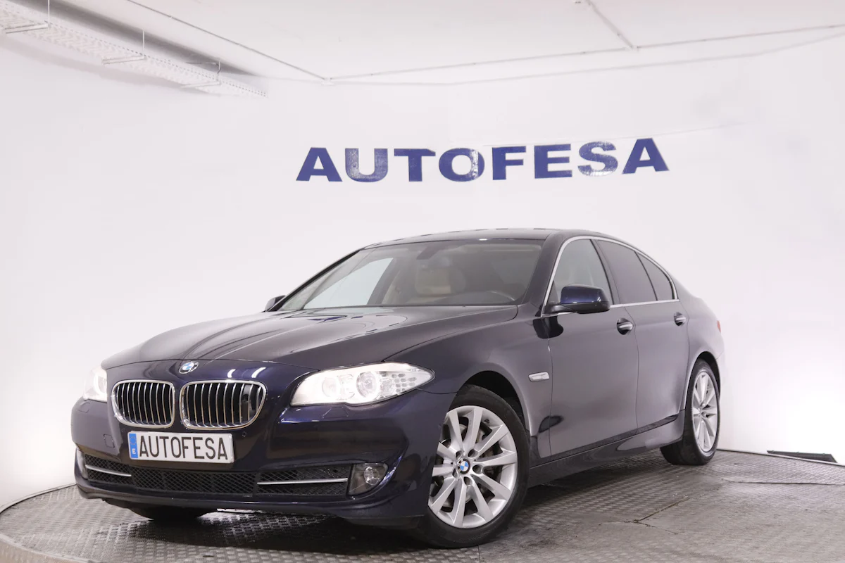 BMW 528 SERIE 5 528I XDRIVE AUTO 245CV 4P # CUERO, PARKTRONIC