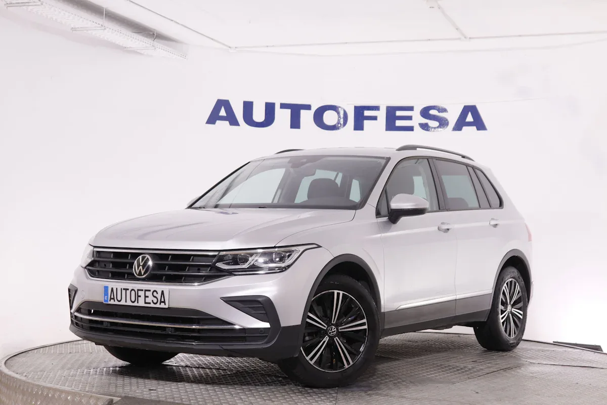 Volkswagen Tiguan 2.0 TDI LIFE 150CV 5P # IVA DEDUCIBLE, NAVY, PARKTRONIC