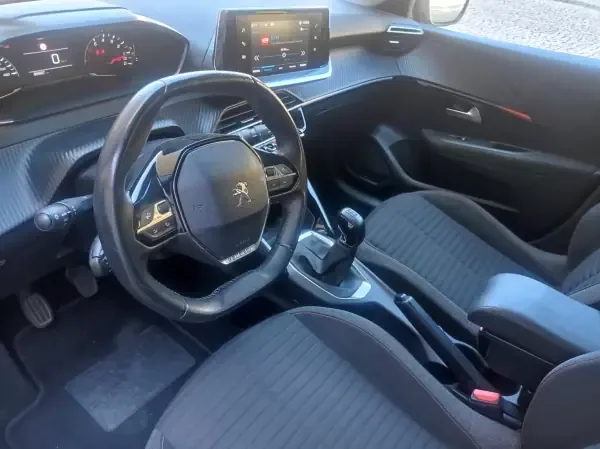 Peugeot 208 2021 1.2 PureTech Active