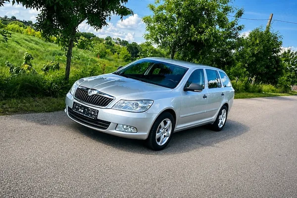 Skoda Octavia 1.6TDi | Facelift | Clima | Navi | Economic si Fiabil