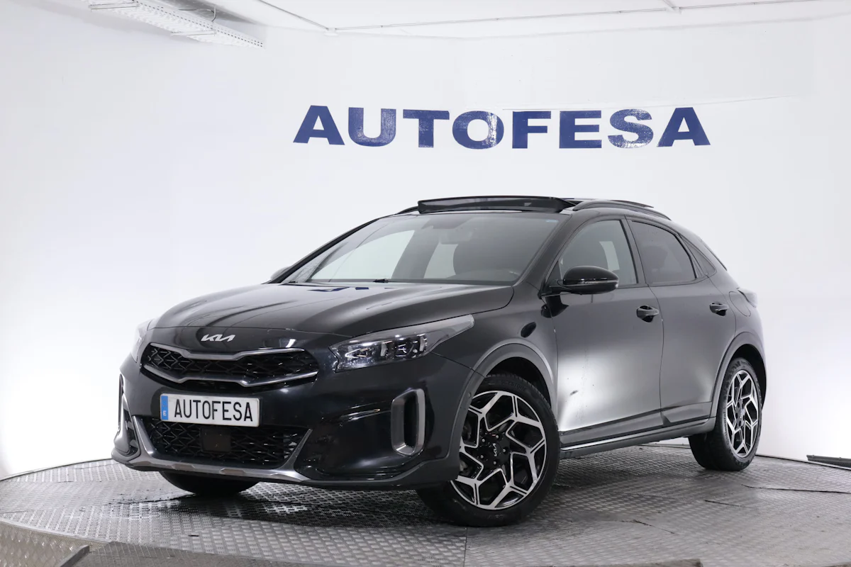 Kia XCEED 1.5 MHEV GT-LINE AUTO 160CV 5P # IVA DEDUCIBLE,TECHO ELE,NAVY,CAMARA TRASERA,AGARANTIA FAB 11/2029